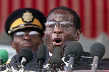 93-летний президент Зимбабве не намерен уходить на покой
