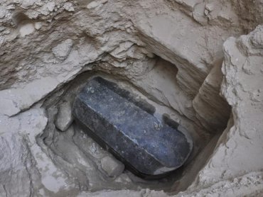 В Египте обнаружили загадочный гигантский саркофаг