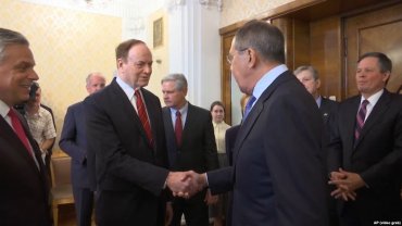 Сенатор из США после визита в Москву сравнил российские власти с мафией