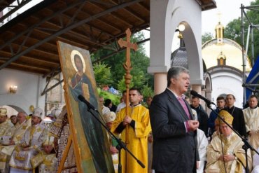 Порошенко призвал греко-католиков «бороться и молиться» за автокефалию украинского православия