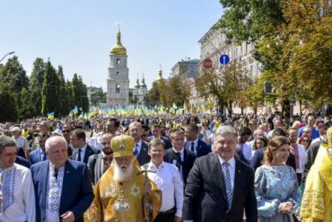 УПЦ КП провела самый большой крестый ход в истории Украины