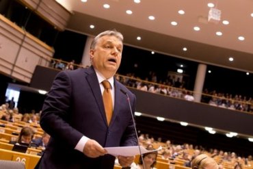 Премьер Венгрии уверен, что Россия не даст Украине стать членом ЕС и НАТО