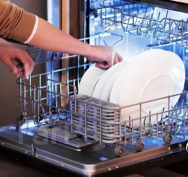 Посудомоечная машина – незаменимый помощник на кухне