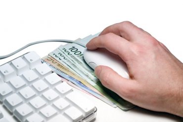 Почему все больше украинцев доверяют МФО: плюсы онлайн-кредитов