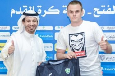 Вратарь киевского «Динамо» подписал контракт с клубом из Саудовской Аравии