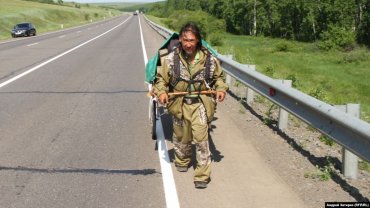 Якутский шаман идёт пешком в Москву «изгонять Путина»