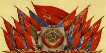 Украинка может получить 5 лет тюрьмы за продажу флагов бывших республик СССР