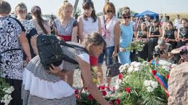 Родственники жертв катастрофы MH17 призвали Москву «прекратить сеять ложь»