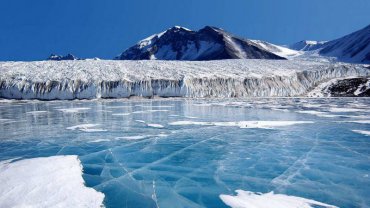Ученые предлагают засыпать ледники искусственным снегом, чтобы спасти их