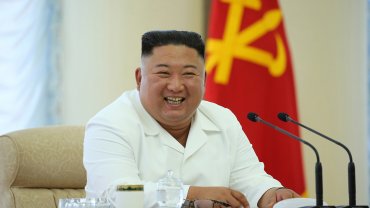 Ким Чен Ын заявил, что северокорейский народ блестяще победил коронавирус