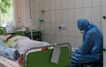 Уровень заболеваемости COVID-19 в Украине приближается к критическому