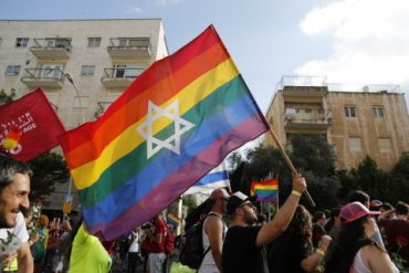 Верховный суд Израиля разрешил однополым парам заводить детей