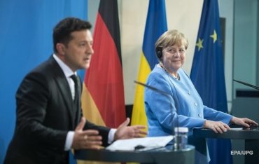 Зеленский рассказал о переговорах с Меркель