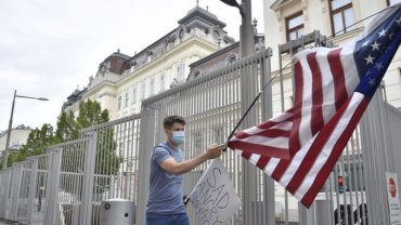 США расследуют таинственную болезнь своих дипломатов в Вене