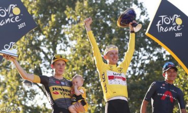 Словенский велогонщик выиграл «Тур де Франс» второй раз подряд