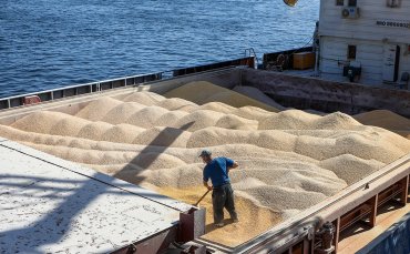 Сьогодні підпишуть угоду про вивезення зерна з України: як вона працюватиме
