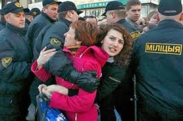 Немцы учили белорусских милиционеров разгонять митинги