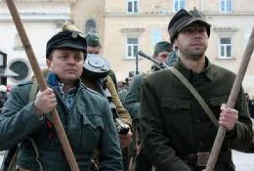 Львовский горсовет зовет украинцев на борьбу с «оккупационным режимом» Януковича