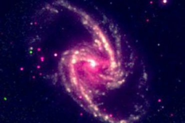 Астрономы измерили магнитное поле черной дыры в центре нашей Галактики