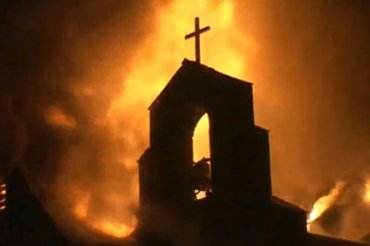 Во время беспорядков в Египте сожжено более полусотни коптских церквей