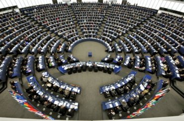 Европарламент экстренно рассмотрит ситуацию в Украине и Египте