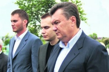 Два Януковича и Ахметов возглавили рейтинг самых влиятельных людей в Украине