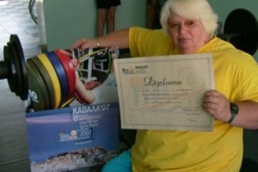 Украинская чемпионка продает свои медали, чтобы помочь армии