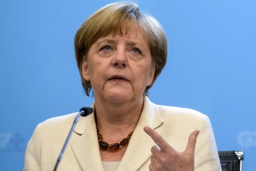 Меркель за ужесточение санкций против России