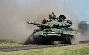 Российские танки готовят атаку на Мариуполь