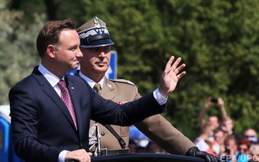 Президент Польши призвал разместить базы НАТО в Восточной Европе