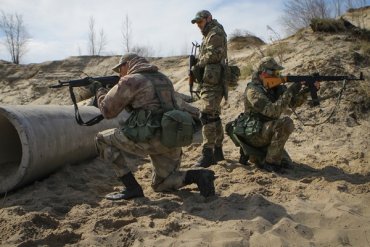 Вооруженный переполох в Крыму: что это было?