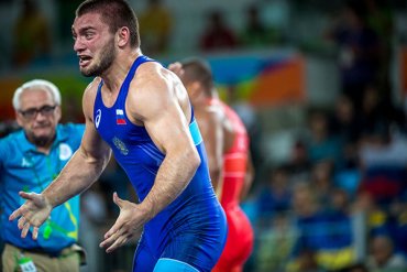 Украина обжалует победу российского борца на Олимпиаде