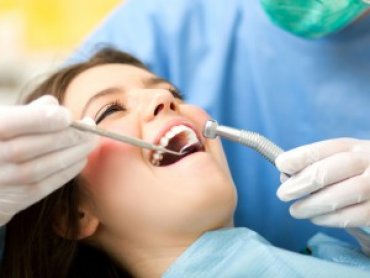 Ученые придумали, как запломбировать дырку в зубе без стоматолога