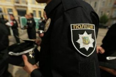 В Донецкой области уволили трех полицейских за секс с малолеткой