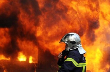 Банда пожарных устраивала поджоги, чтобы потом их героически тушить