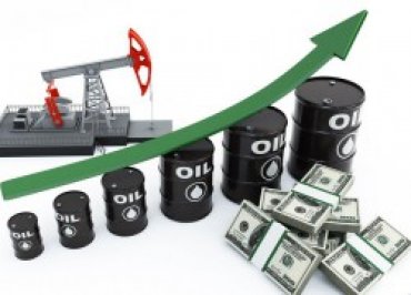 Нефть выросла на фоне сокращения запасов в США