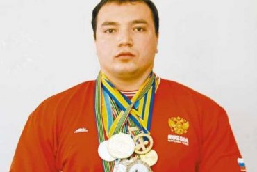 В России в уличной драке погиб чемпион мира по пауэрлифтингу