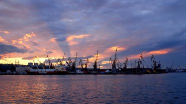 Перекрытие Керченского пролива приведет к большим убыткам Мариупольского порта – эксперт