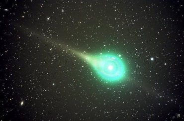К Земле приближается гигантская «зеленая» комета