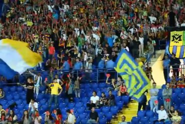 Футбольные фанаты отмечают сегодня 5-летний юбилей песенки про Суркиса и Путина