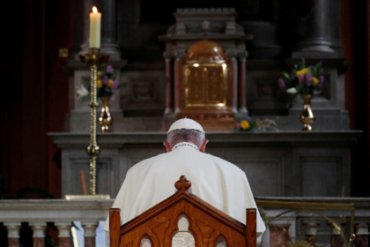 Папе римскому Франциску стыдно за католическую церковь
