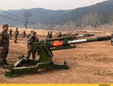 В Китае для тушения лесного пожара впервые применили артиллерию