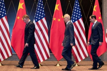 Китай нанес США ответный удар в торговой войне
