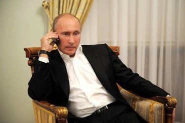 В Кремле рассказали, о чем Путин говорил с Зеленским по телефону