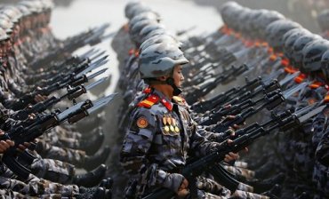 Власти Китая стягивают войска к Гонконгу