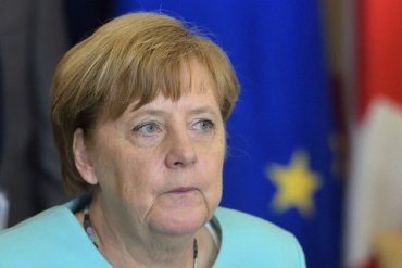 Меркель обвинила Россию в расторжении ракетного договора