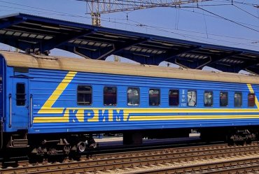 Зеленскому предложили пустить поезда в Крым