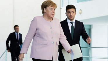 Меркель хочет увидеть переговоры Путина и Зеленского