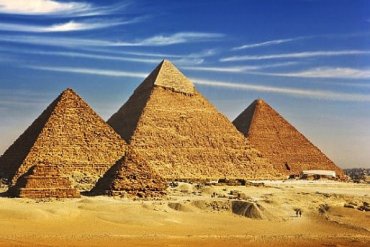 Найдена золотая верхушка древней пирамиды в Египте