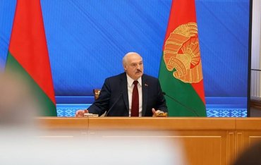 Лукашенко о Донбассе: Буду между Украиной и РФ